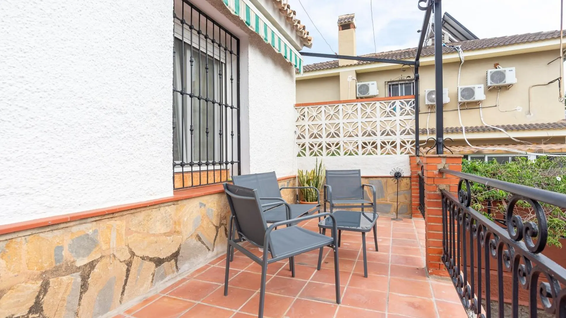 Gran Jardin Frente Al Mar Βίλα Rincón de la Victoria 0*,  Ισπανία